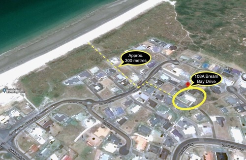 Ruakaka Cottage | AT THE BEACH - RUAKAKA HOLIDAY HOME, family friendly in Waipu