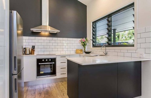Suffolk Park House | At the Beach, Suffolk Park