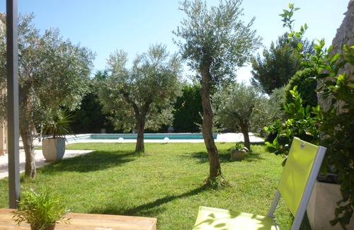 Aureille House | At the foot of the Alpilles mountains with direct access to the massif