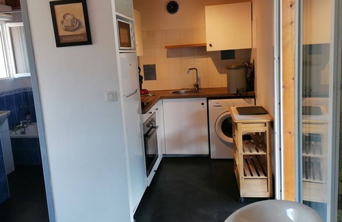 Voreppe Apartment | At the foot of the Chartreuse and Vercors pool access apartment 9
