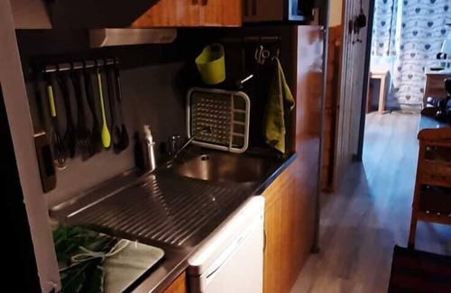 Besse-et-Saint-Anastaise Apartment | At the foot of the slopes, in the center of Superbesse, charming Studio!