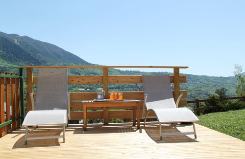 Saint-Jean-Saint-Nicolas House | At the heart of the valley of champsaur, warm classified 3 * house with garden