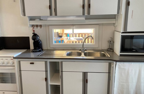 Saint-Sylvestre-sur-Lot House | At the gateway to the Perigord and Lot regions, mobile home in a rural setting