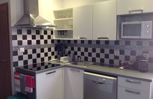 Jonquerettes Apartment | At the heart of the village, calm, relaxation and comfort .