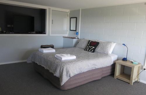 Waihi Beach Apartment | Atalaya
