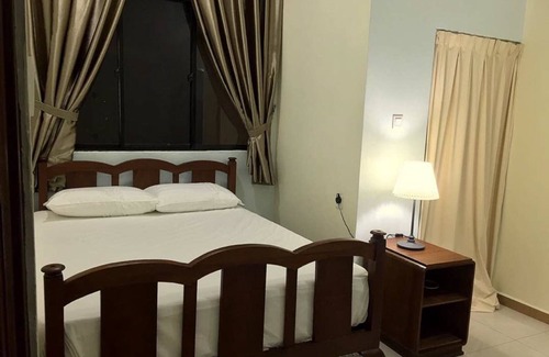 Bukit Baru House | Atap Homestay