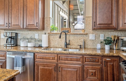 Atascadero House | Atascadero Lake House