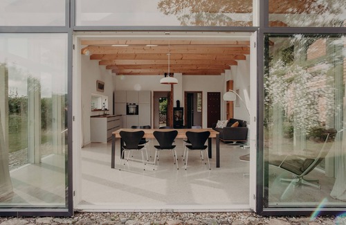 Klein Vielen House | Atelierhaus Alte Schule Liepen