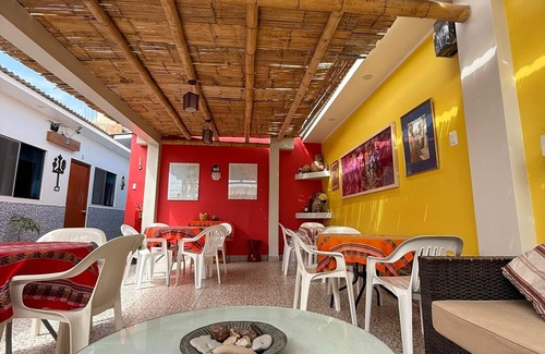 Pisco Bed & Breakfast | Atenas Backpacker Hospedaje