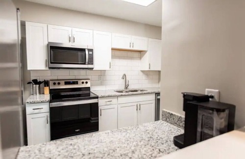 Athens Apartment | ATH Apple - Convenient to UGA & Downtown!