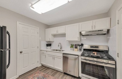 Austell House | ATH - Austell - 2BR - Pet Friendly - Fenced (2304)