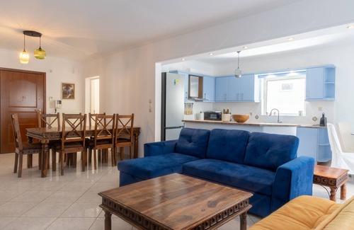 Alimos Apartment | Athan. Diakou 10