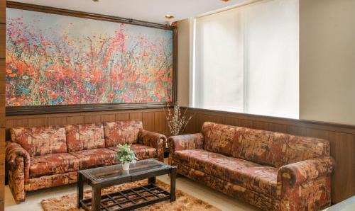 Shivaji Nagar Hotel | Athasri Hotel Infantry Road