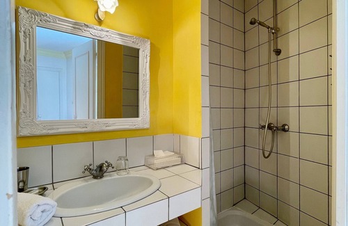 Lavaudieu Bed & Breakfast | Athelis Room - Cozy Upstairs for 2 in Lavaudieu