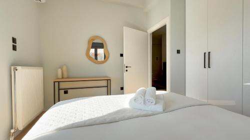 Dafni Apartment | Athenian metro apartments