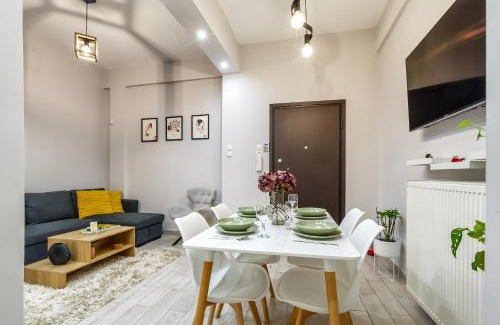 Petralona Apartment | Athenian Petralona Suite near Athens City centre