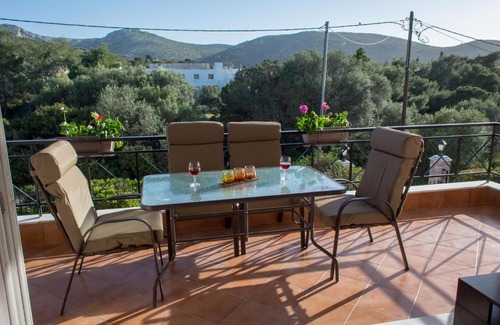 Palaia Fokaia House | Athenian Riviera Family House