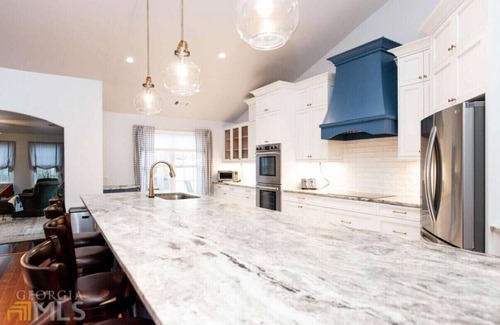 Athens House | Athens Game Day Getaway: OleMiss/TX Availability - 7 miles from Sanford