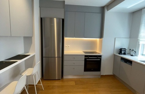 Alimos Apartment | Athens Riviera 2-Bed Apt & Pool Access #Unoblu®