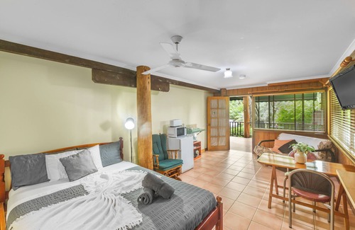 Atherton Bed & Breakfast | Atherton Blue Gum