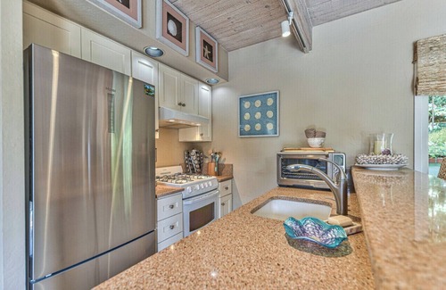 Hatton Fields Cottage | "Atherton Cottage has been remodeled & has two Fireplaces!