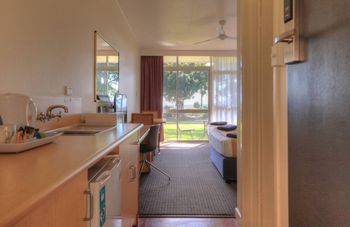 Atherton Hotel | Atherton Motel