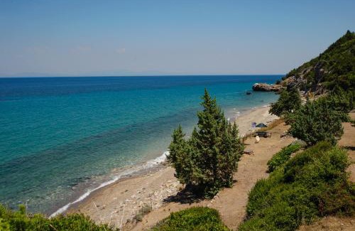 Karlovassi Apartment | Athina Studios