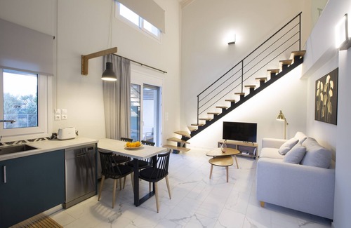 Apolpaina Villa | Athiri Villa just 2km from Lefkada city center