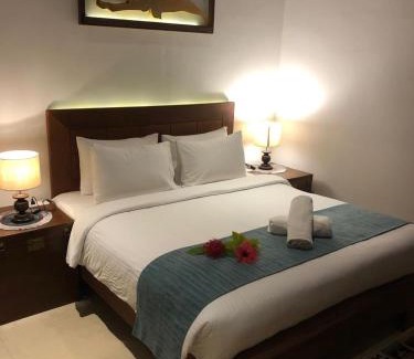 Fehendhoo Hotel | Atholhu Residence