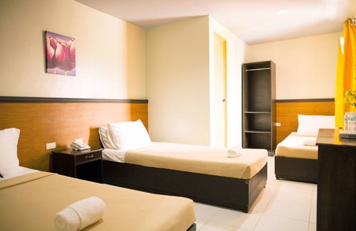 Barangay Poblacion Hotel | Ati-Atihan Festival Hotel