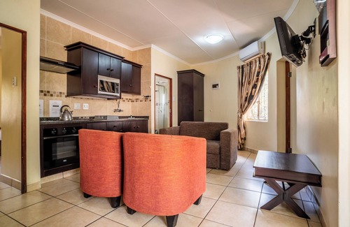 Buffelspoort Hotel | ATKV Buffelspoort