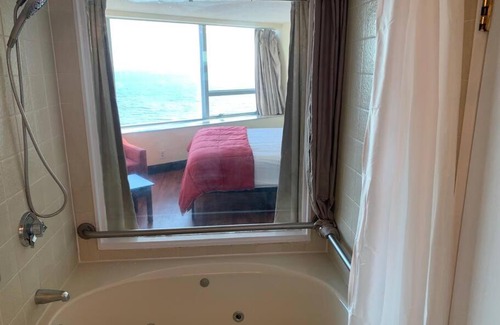 Atlantic City Apartment | Atlantic Palace Beachfront Ocean View