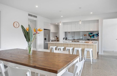 Fleurieu Peninsula House | Atlantis - Modern 4 bedroom home in Port Elliot