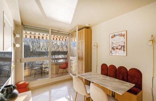 Front de Lac Apartment | Atlantis Suite - Duke Housing
