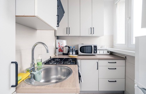Lodz Apartment | Atlas Arena Green Studio