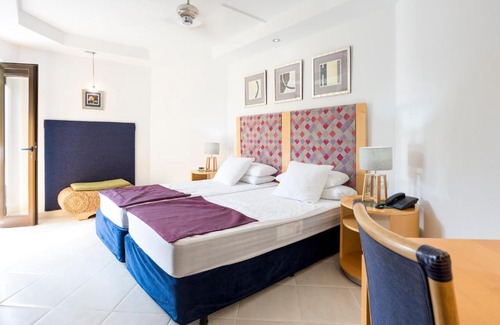 Los Cristianos Resort | Atlas Suites Tenerife by EnjoyaHome