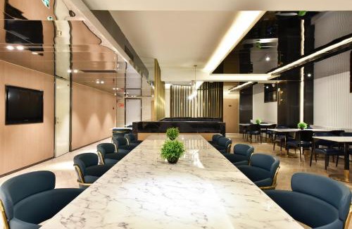 Beijing Central Business District Hotel | Atour Hotel Beijing Chaoyangmen