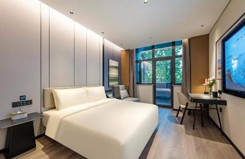 Downtown Beijing Hotel | Atour Hotel Beijing Temple of Heaven Zuo'anmen Gate