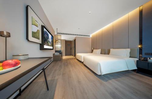 Longquanyi Hotel | Atour Hotel Chengdu Longquan Shimao Plaza