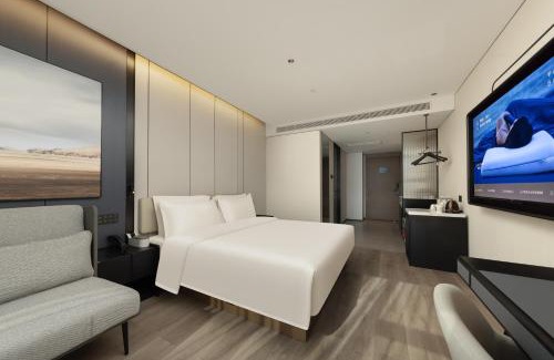 Wenjiang Hotel | Atour Hotel Chengdu Wenjiang Fengxihe Metro Station