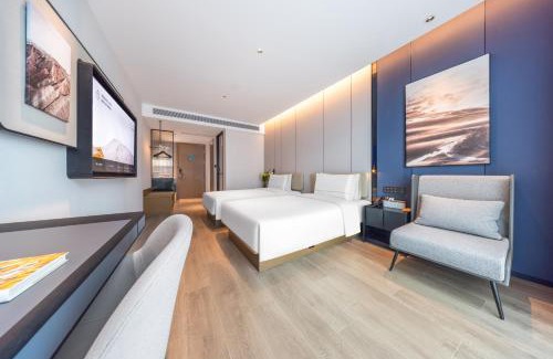 Chongqing Hotel | Atour Hotel Chongqing West Railway Station Longhu Yunlingtian Street