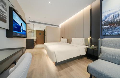 Shapingba Hotel | Atour Hotel Chongqing West Railway Station Xinqiao Hospital
