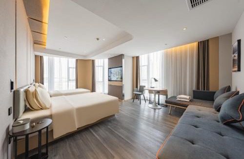 Shapingba Hotel | Atour Hotel Chongqing West Station
