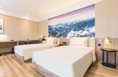 Haizhu Hotel | Atour Hotel Guangzhou Jiangtai Road Station