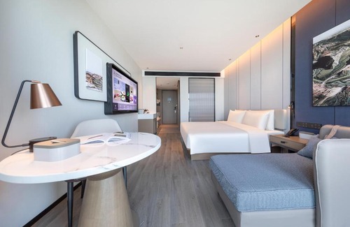 Donghu District Hotel | Atour Hotel Haikou Binhai Avenue Xixiu Beach