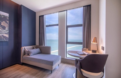 Donghu District Hotel | Atour Hotel Haikou Binhai Avenue Xixiu Beach