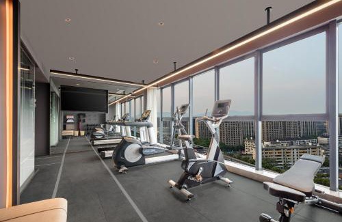 Downtown Hangzhou Hotel | Atour Hotel Hangzhou East Railway Station West Square