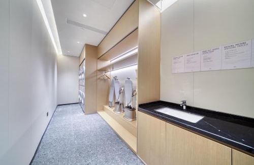 Jianggan Hotel | Atour Hotel Hangzhou Jiubao Passenger Transport Center Jiutian Huanbei