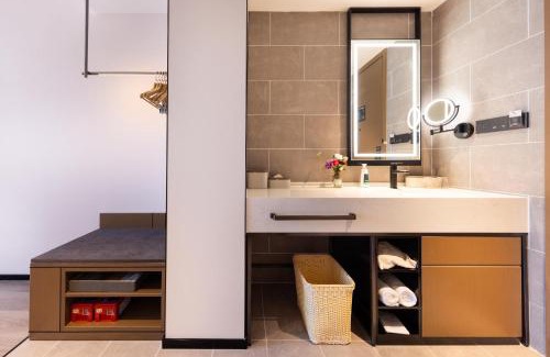 Xiaoshan Hotel | Atour Hotel Hangzhou Xiaoshan South Railway Station Xiaoshan Road