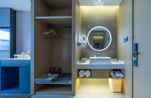 Yaohai Hotel | Atour Hotel Hefei Yaohai Heping Road